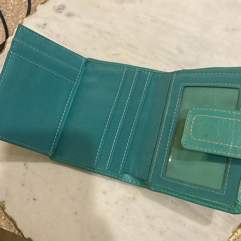 Vintage Fossil Wallet - Picture 3 of 4